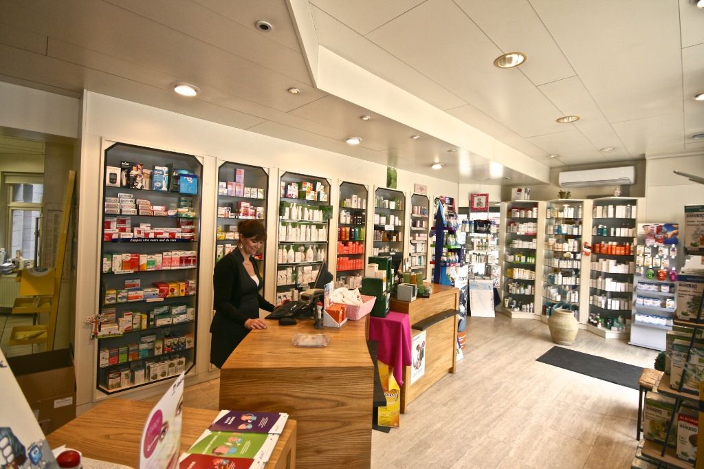 pharmacie-de-la-chasse-3